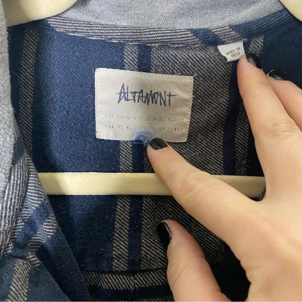 90’s Style Button Down Hooded Flannel - image 3